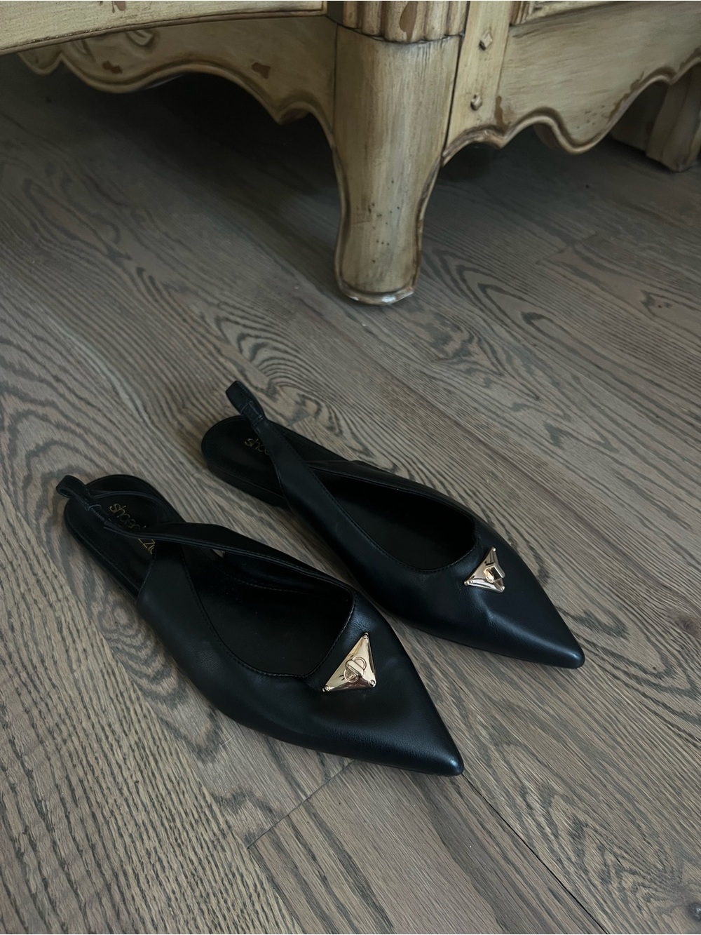 Shoe Dazzle Black Pointed Slingback Flats with Gold Accent Triangle